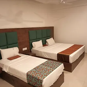 ambience-plaza-near-igi-airport-delhi.hotelsdelhi.org/